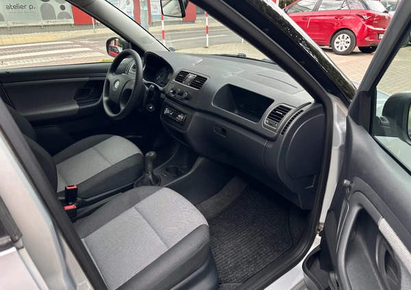 Skoda Fabia cena 14700 przebieg: 168865, rok produkcji 2009 z Warszawa małe 232